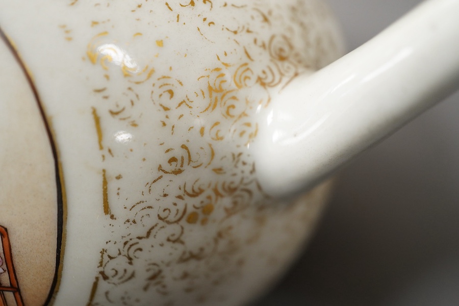 A Chinese export gilt and famille rose teapot, Yongzheng / Qianlong period